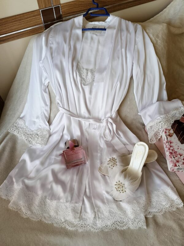 Chemise de Nuit en Satin de Soie blanche | Qualité Premium | Douceur Ultime